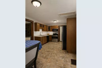 816 3rd Street SE, Willmar, MN 56201 - Photo 5