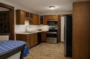 816 3rd St SE, Willmar, MN 56201 - Photo 5