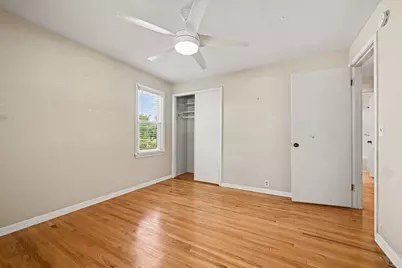 8439 Colfax Avenue S, Bloomington, MN 55420 - Photo 11