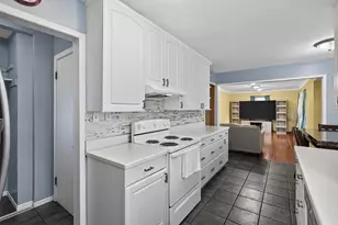 1587 Ruth St N, Saint Paul, MN 55119 - Photo 7