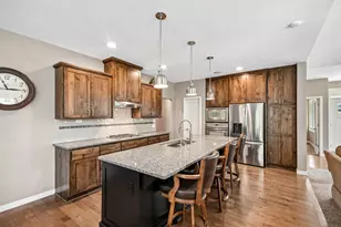 14318 Shore Crest Dr NW, Prior Lake, MN 55372 - Photo 7