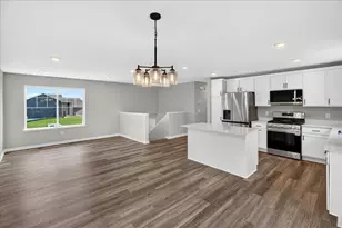 37537 Greenway Ave, North Branch, MN 55056 - Photo 3