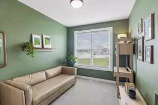 5019 Airlake Dr, Woodbury, MN 55129 - Photo 15
