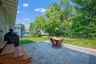 105 Hidden Oaks Cir, Mankato, MN 56001 - Photo 9