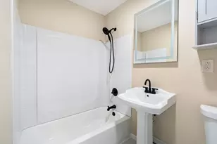 103 11th Ave SW, Austin, MN 55912 - Photo 13