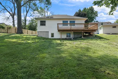 103 11th Avenue SW, Austin, MN 55912 - Photo 3
