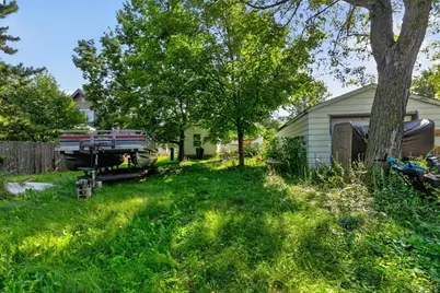 606 S Miller Avenue, Litchfield, MN 55355 - Photo 17