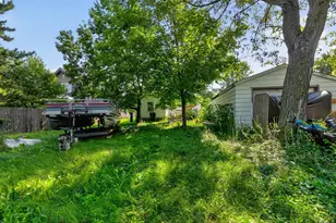 606 S Miller Ave, Litchfield, MN 55355 - Photo 17