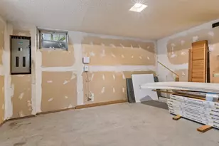 4708 Aspasia Cir, Edina, MN 55435 - Photo 43