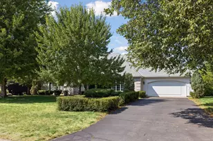 4708 Aspasia Cir, Edina, MN 55435 - Photo 5