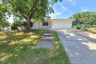 9242 Queen Ave S, Bloomington, MN 55431 - Photo 5