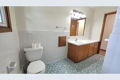 9242 Queen Avenue S, Bloomington, MN 55431 - Photo 15