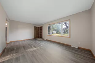 1209 7th St SE, Waseca, MN 56093 - Photo 13