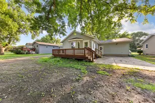 1209 7th St SE, Waseca, MN 56093 - Photo 7