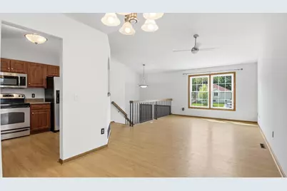 17604 Lorence Way, Eden Prairie, MN 55346 - Photo 3