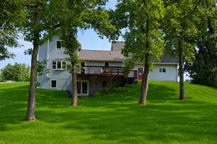 3325 Lakewood Dr, Fergus Falls, MN 56537 - Photo 5