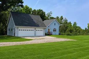 3325 Lakewood Dr, Fergus Falls, MN 56537 - Photo 3
