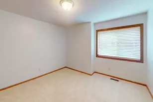 3431 Douglas Dr N, Crystal, MN 55422 - Photo 7