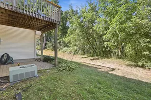 3431 Douglas Dr N, Crystal, MN 55422 - Photo 29