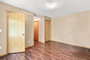 3431 Douglas Dr N, Crystal, MN 55422 - Photo 21