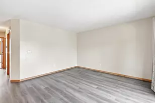 3431 Douglas Dr N, Crystal, MN 55422 - Photo 5