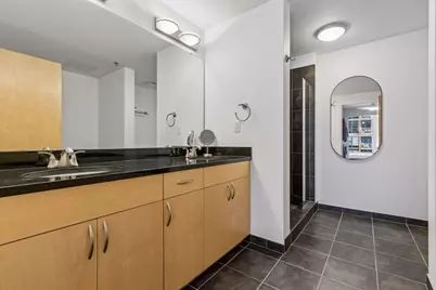 215 10th Avenue S #633, Minneapolis, MN 55415 - Photo 15