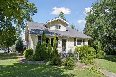 220 S McCornell Avenue, Parkers Prairie, MN 56361 - Photo 1