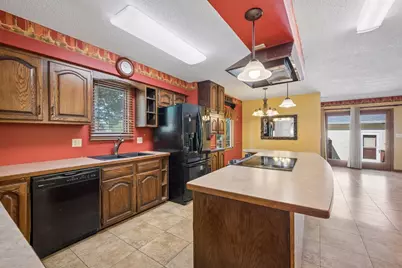 220 S McCornell Avenue, Parkers Prairie, MN 56361 - Photo 9