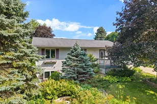 708 N Sprague St, Caledonia, MN 55921 - Photo 1