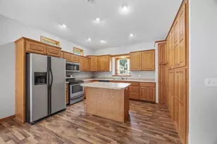 608 Parkview Cir, Delano, MN 55328 - Photo 5
