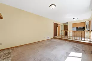 9391 Knighton Rd, Woodbury, MN 55125 - Photo 15