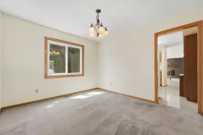 9391 Knighton Road, Woodbury, MN 55125 - Photo 9