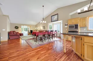 13230 Galena Way, Apple Valley, MN 55124 - Photo 5