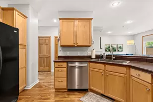 4560 Blaylock Way, Inver Grove Heights, MN 55076 - Photo 11