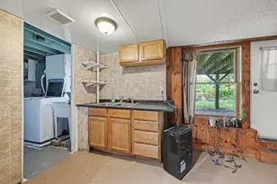 2733 Parkview Blvd, Robbinsdale, MN 55422 - Photo 13