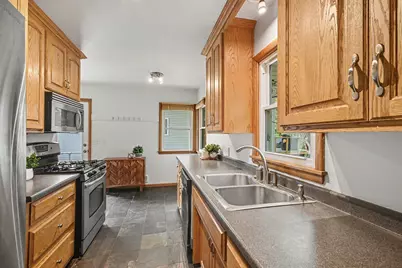 2733 Parkview Boulevard, Robbinsdale, MN 55422 - Photo 5