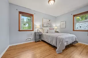 2733 Parkview Blvd, Robbinsdale, MN 55422 - Photo 9