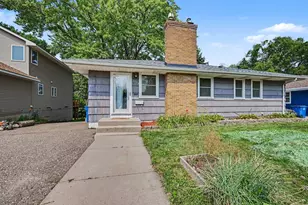 2733 Parkview Blvd, Robbinsdale, MN 55422 - Photo 1