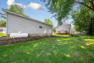 540 E Vine St, Owatonna, MN 55060 - Photo 7