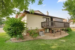 8717 N Maplebrook Cir, Brooklyn Park, MN 55445 - Photo 37