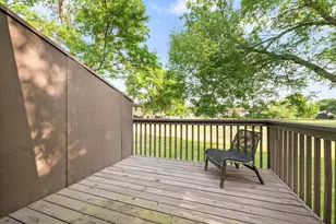 8717 N Maplebrook Cir, Brooklyn Park, MN 55445 - Photo 15