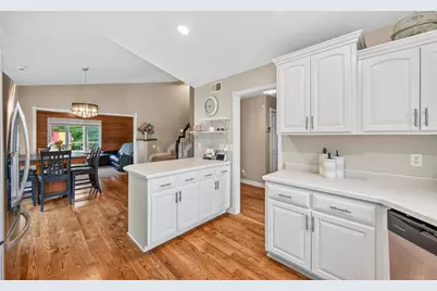 37283 Heritage Way, North Branch, MN 55056 - Photo 9
