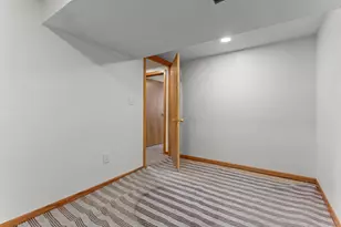 3317 Wendhurst Ave, Saint Anthony, MN 55418 - Photo 31