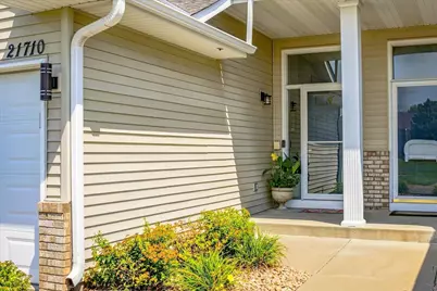 21710 Evergreen Trail, Rogers, MN 55374 - Photo 5