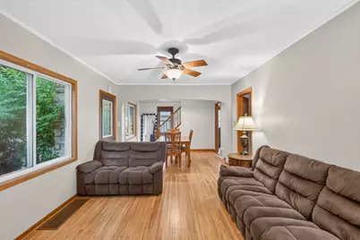 413 3rd Avenue E, Shakopee, MN 55379 - Photo 3