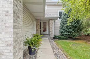 15785 25th Pl N, Plymouth, MN 55447 - Photo 3