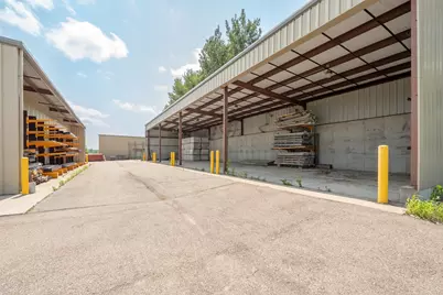 601 Central Street E, Lonsdale, MN 55046 - Photo 53