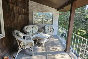 571 Century Ave N, Maplewood, MN 55119 - Photo 11