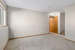 2085 St Johns Ct, Woodbury, MN 55129 - Photo 13