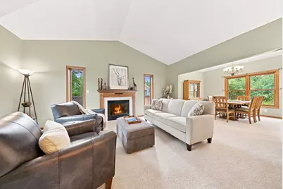 624 Galahad Road N, Hudson, WI 54016 - Photo 3